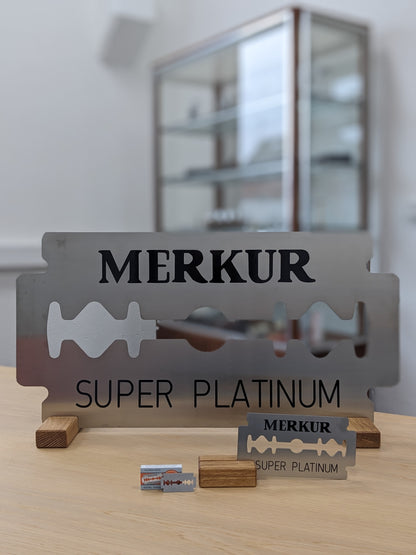 Lame de rasoir de marque Merkur pour comptoir décoratif (PRÉCOMMANDE)